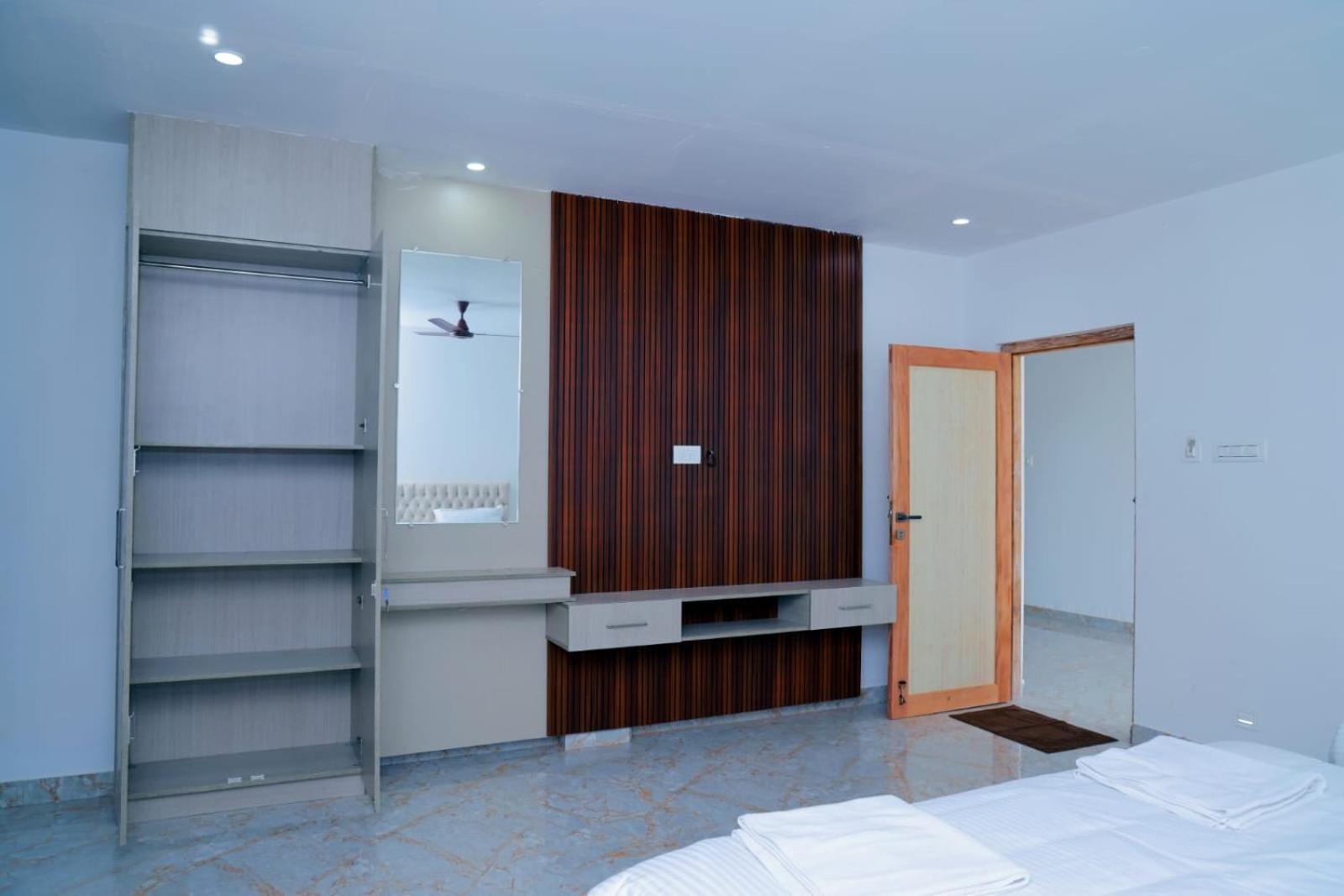 Grand Sangeetham Inn Tiruchchendūr エクステリア 写真